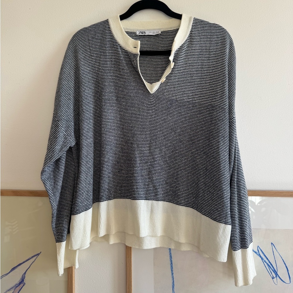 Zara Navy and White Striped V-Neck Relaxed Sweater